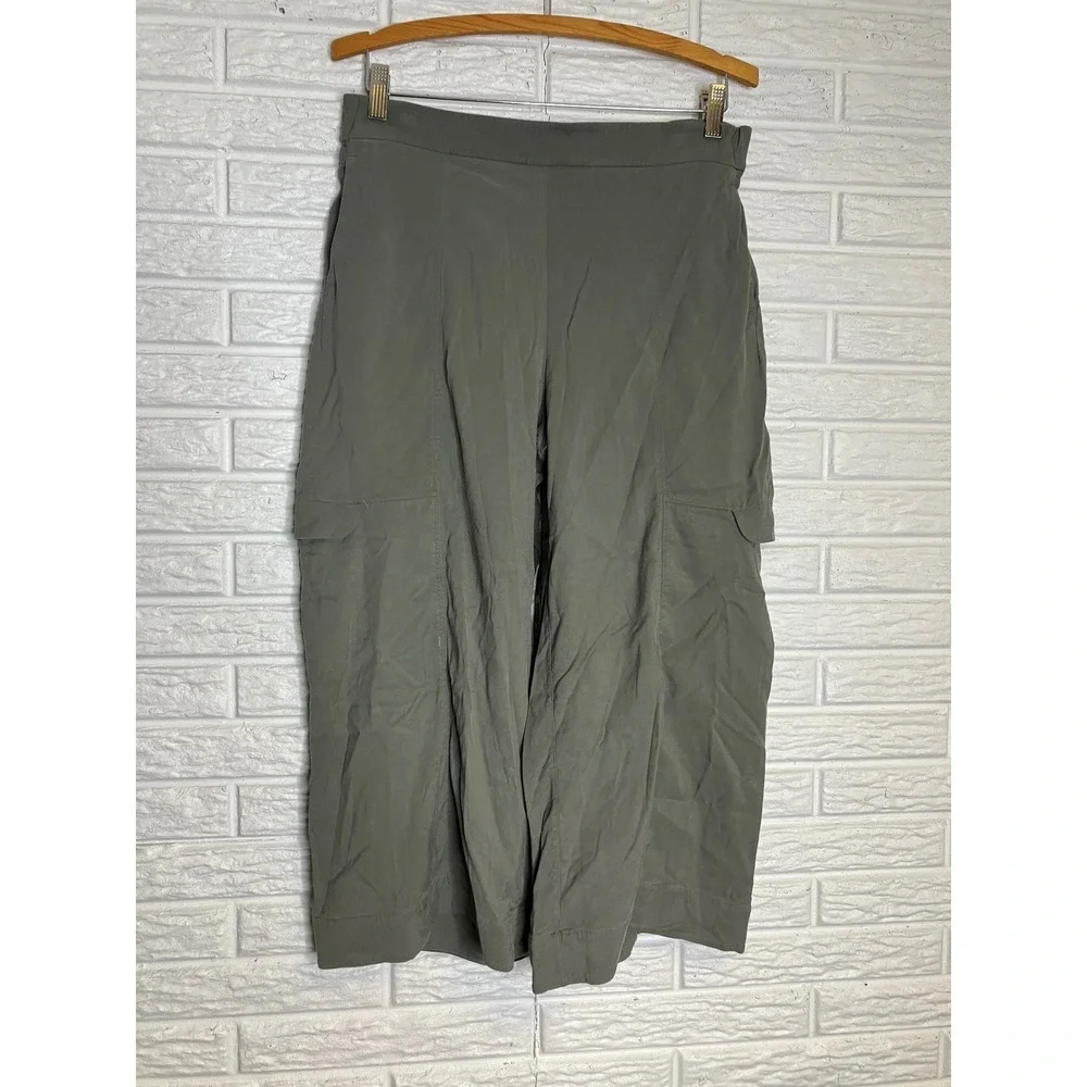 Lululemon Metropolis maven high‎ rise crop pants cargo women's size 10 casual